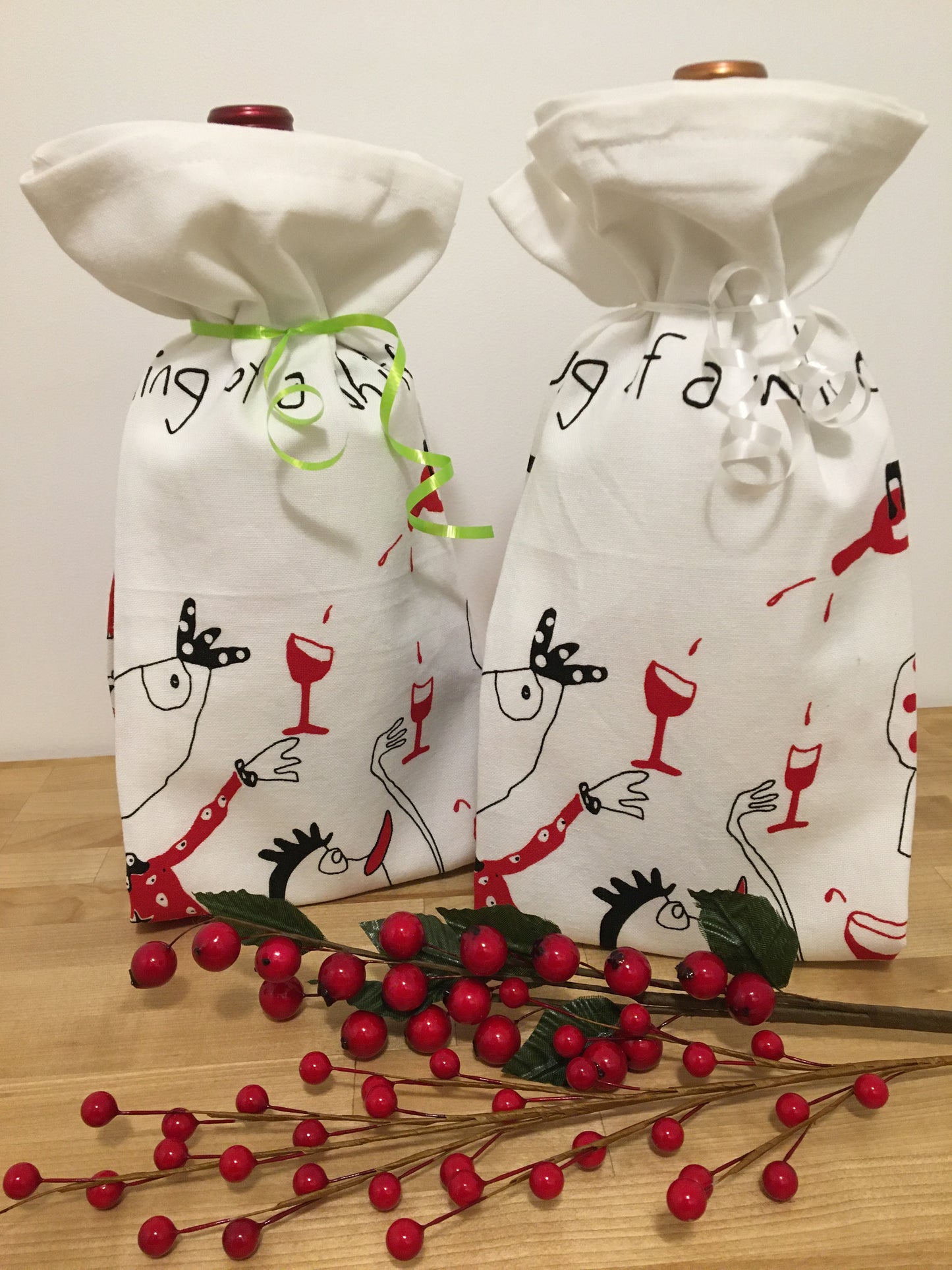 
                  
                    Tea Towel - I'm dreaming of a white Christmas but if you're out of white I'll drink red (English & French)
                  
                